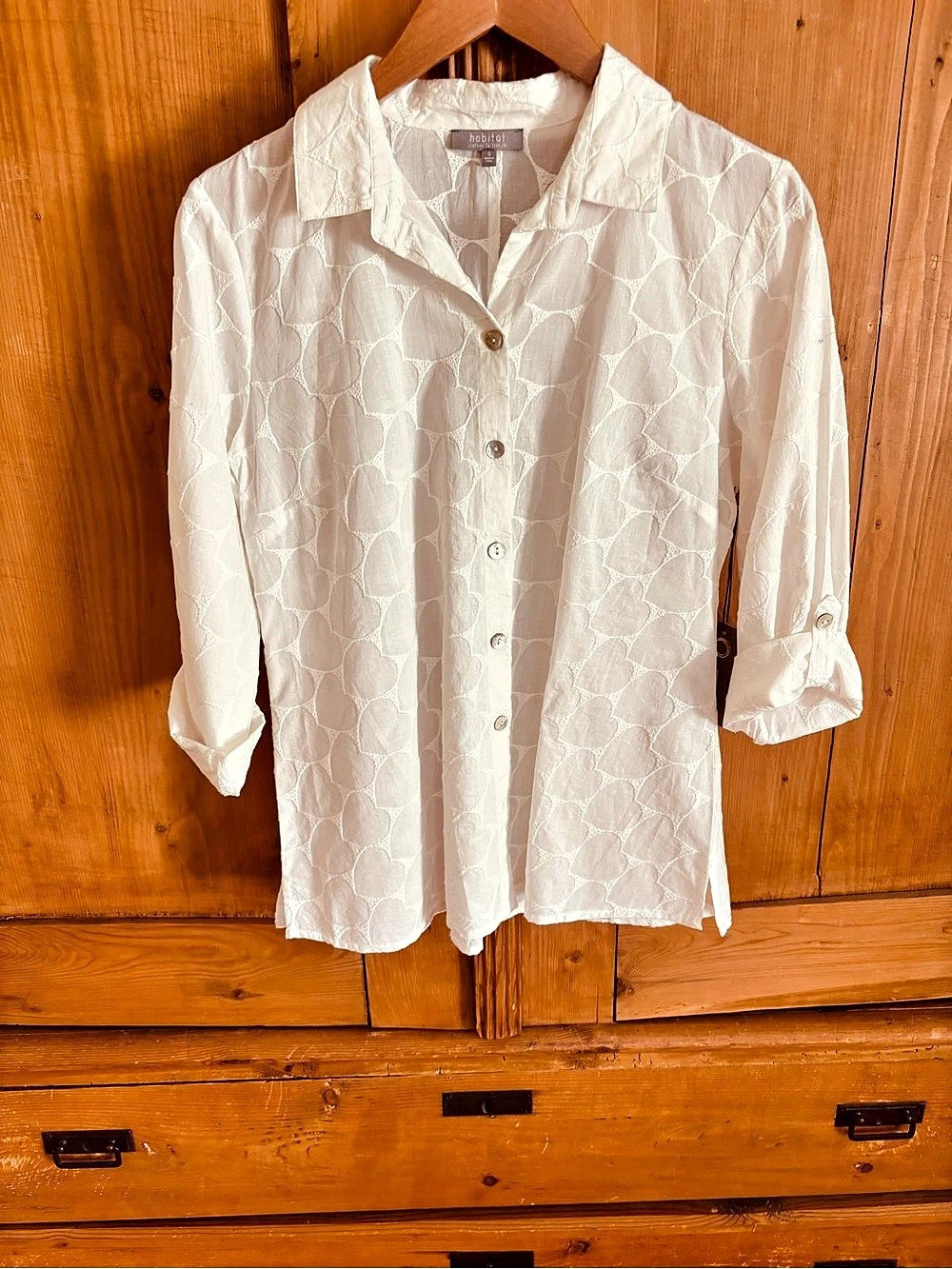 Habitat Geometric Button Down Blouse in White. Subtle heart print. NWT